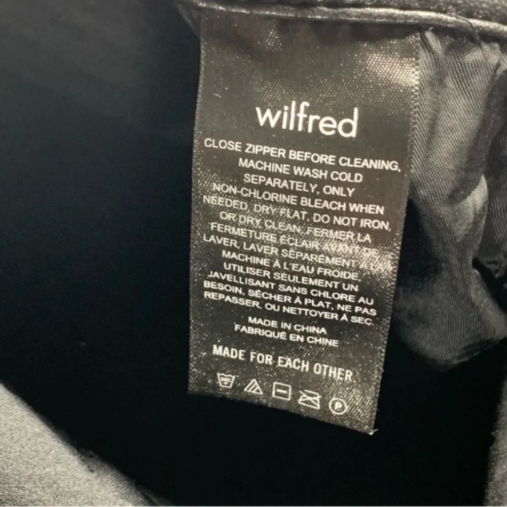 Wilfred Women's Black Leather straight leg Jeans - Picture 8 of 8